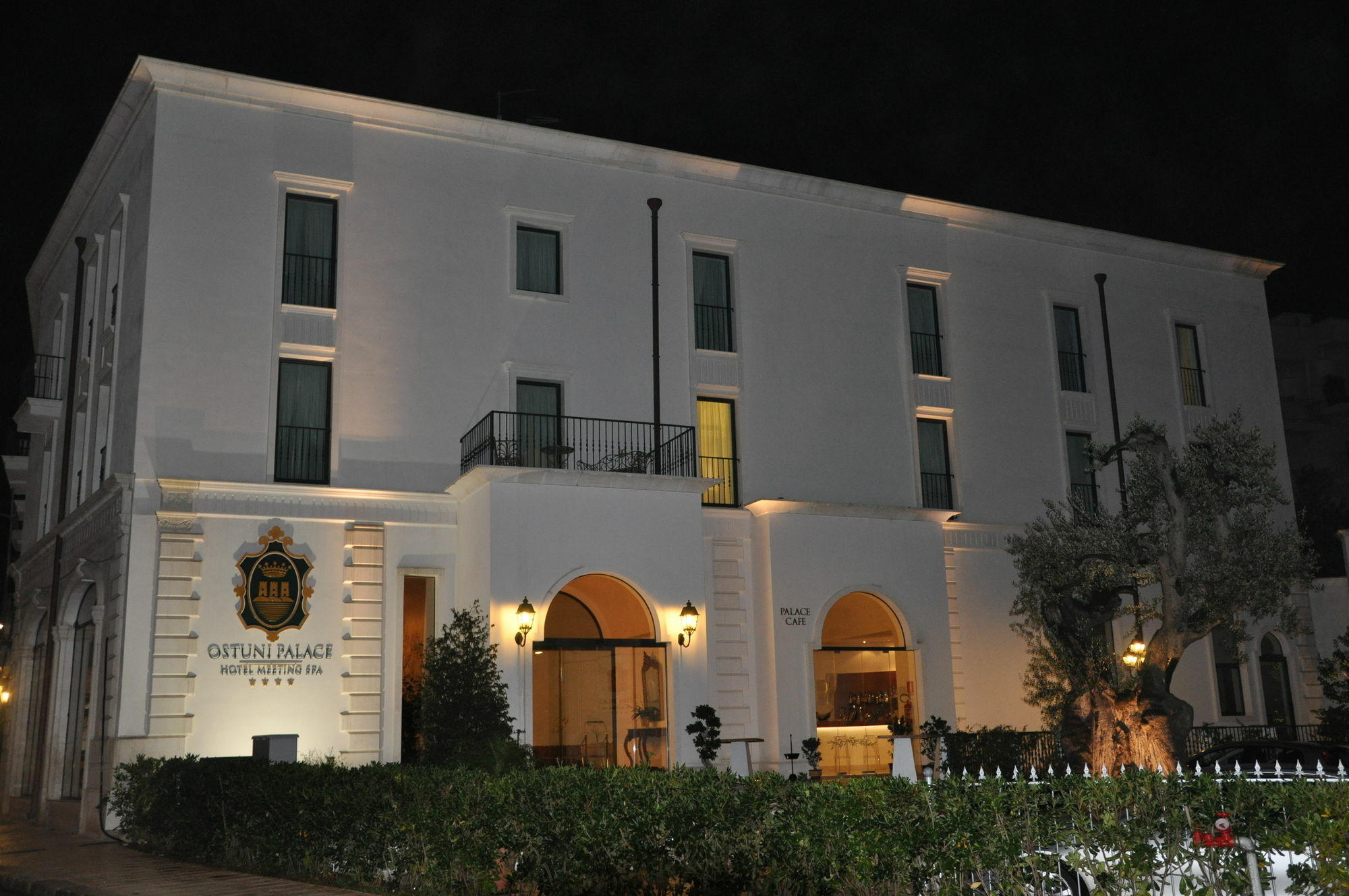 Ostuni Palace - Hotel Bistrot & Spa Exterior foto